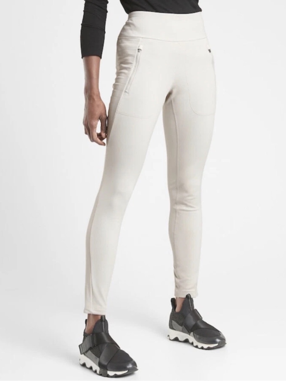 Athleta Peak Hybrid Stretch Fleece Leggings in Birch Grey Size Medium
